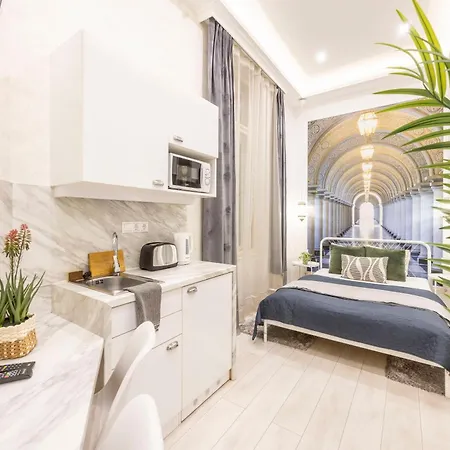 Exclusive Private In The Center Of Bp W 4bedrms, 4 Bathrms * Budapešť