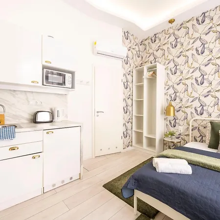 Exclusive Private In The Center Of Bp W 4bedrms, 4 Bathrms Apartmán