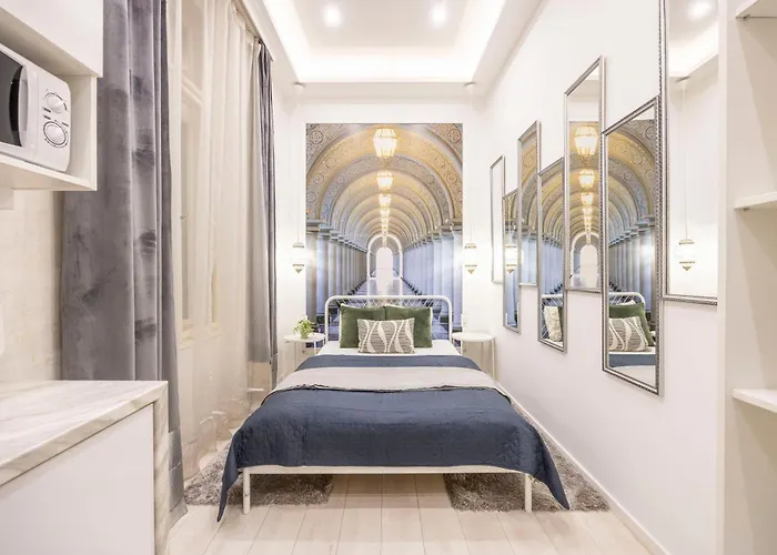 Exclusive Private In The Center Of Bp W 4bedrms, 4 Bathrms *