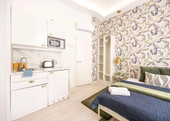Exclusive Private In The Center Of Bp W 4bedrms, 4 Bathrms Apartmán